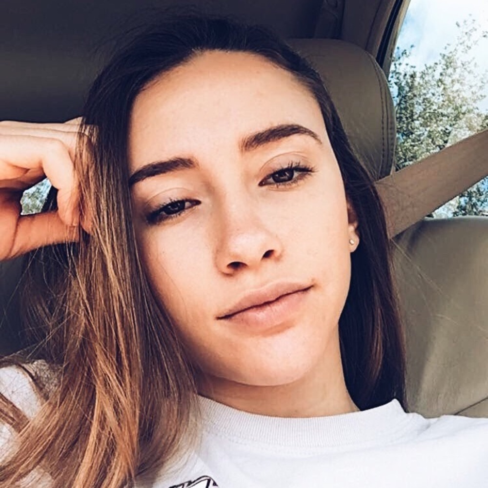 Meet your Posher, Michaela